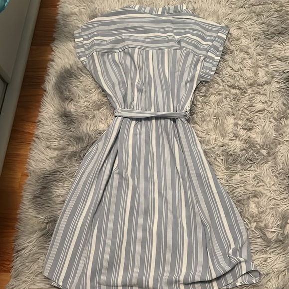 Monteau Blue and White Striped Flowy Dress - Picture 3 of 3